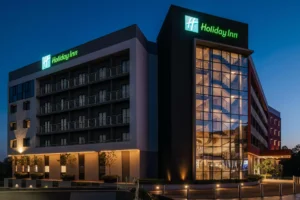 Holiday Inn Two Rivers Mall