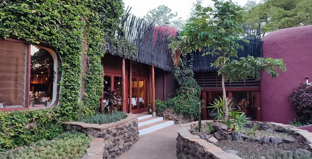 Amboseli Serena Safari Lodge