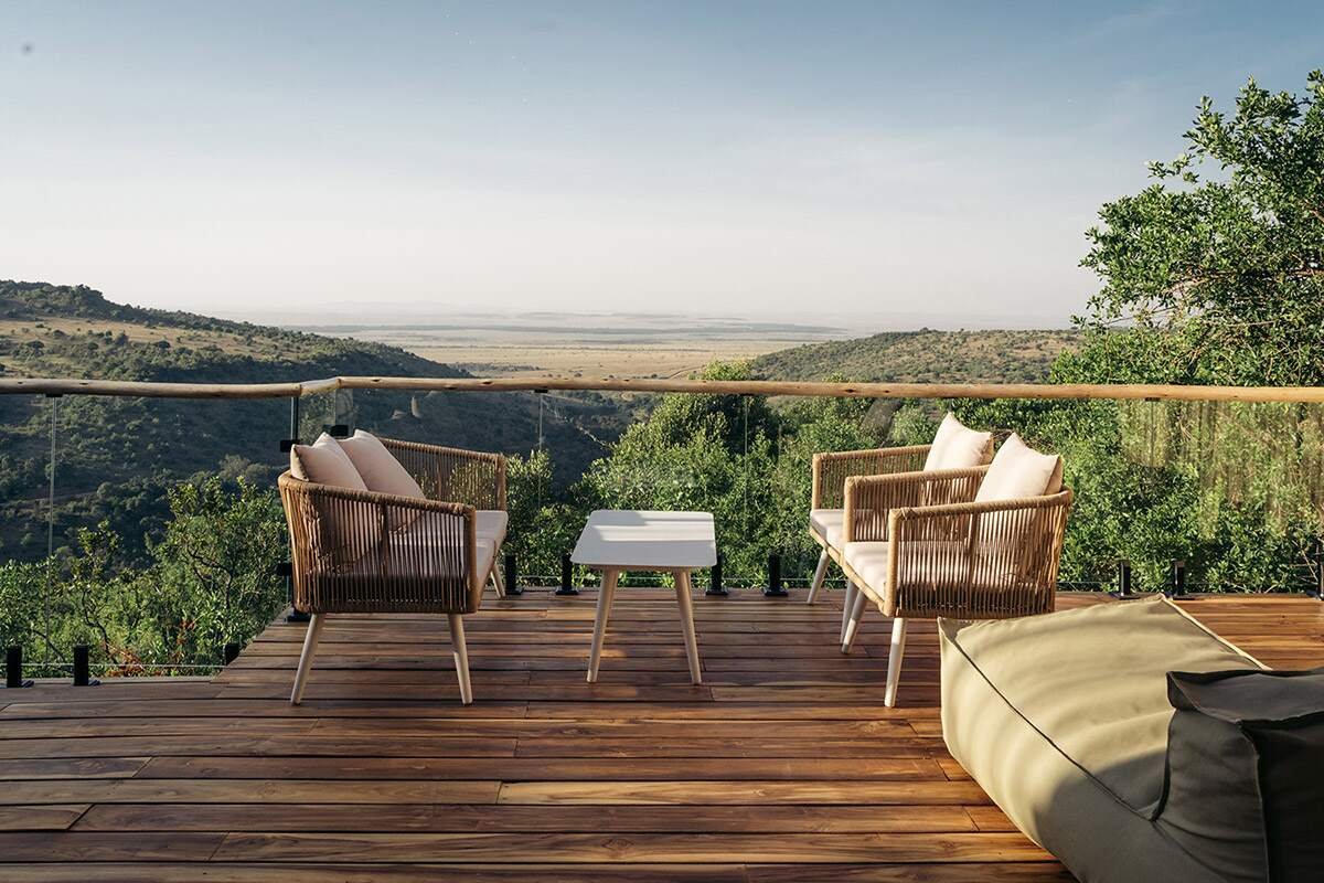 Pearl Mara Balcony