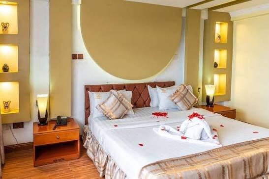 Hillcourt Resort