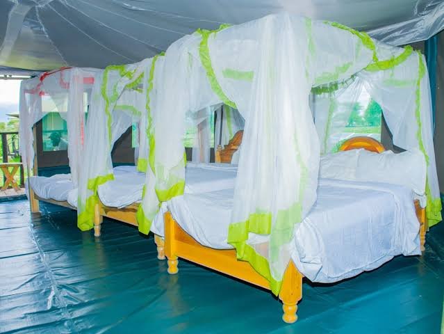 Nyati Safari Camp